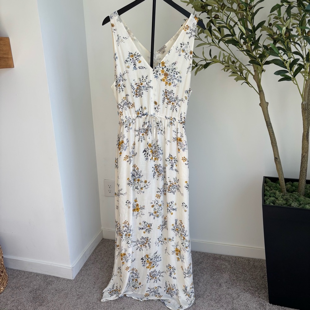 • [Lucky Brand] Maxi Dress •